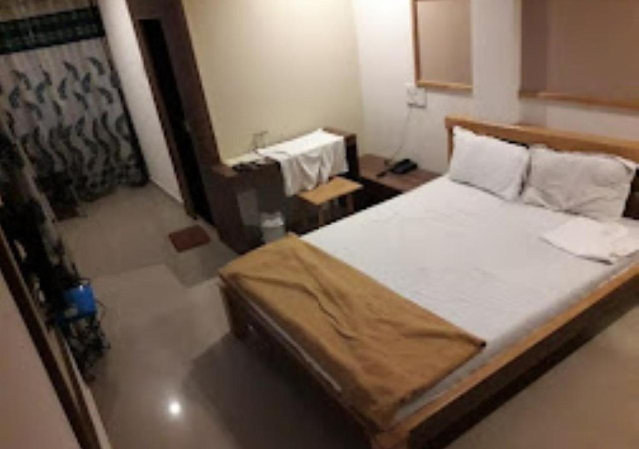 Hotel Jaltarang Kalmath Kankavali Zewnętrze zdjęcie