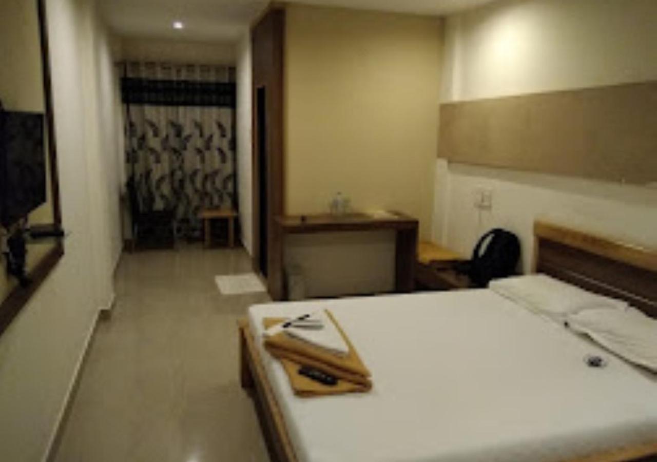 Hotel Jaltarang Kalmath Kankavali Zewnętrze zdjęcie